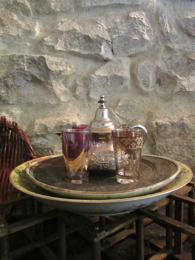 La Ferme De La Condamine Acomodação com café da manhã Saint-André-de-Rosans Exterior foto