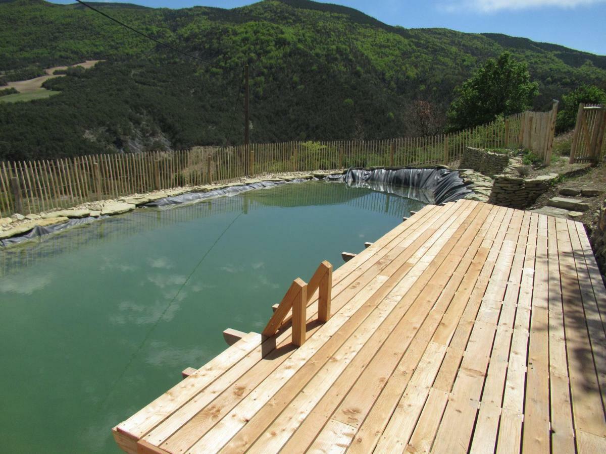 La Ferme De La Condamine Acomodação com café da manhã Saint-André-de-Rosans Exterior foto